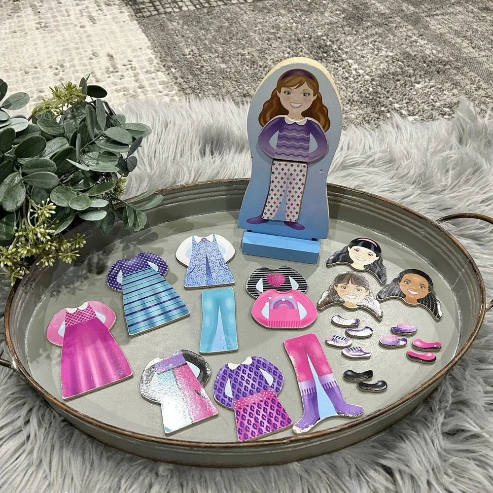 Melissa And Doug Fun Fashions Magnetic Dress-Up Doll Bundle‎